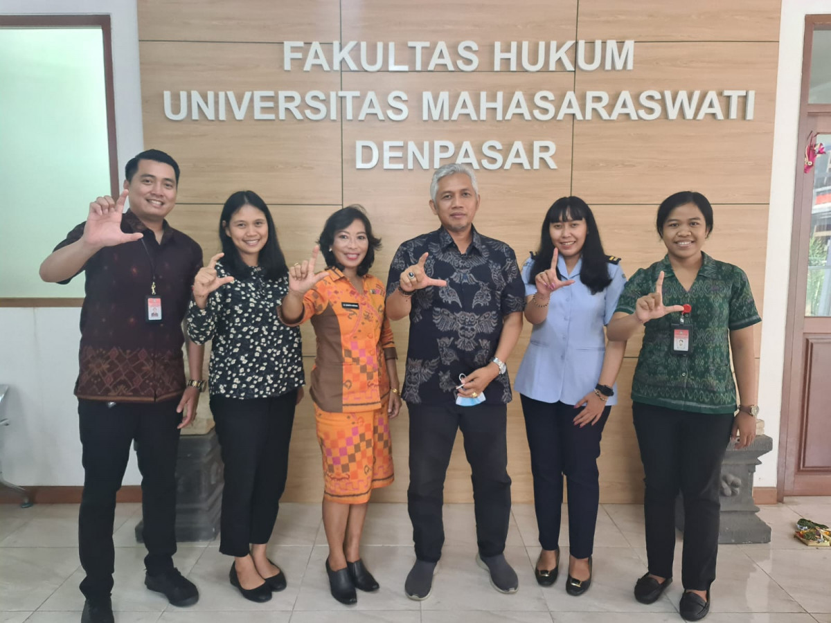 Pembinaan dan evaluasi JDIH ke Fakultas Hukum Universitas Mahasaraswati