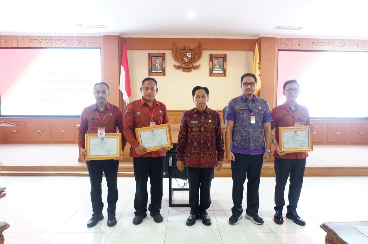 Kasubag Tata Usaha Biro Hukum raih peringkat I pada Pelatihan Kepemimpinan Pengawas Angkatan VII tahun 2023