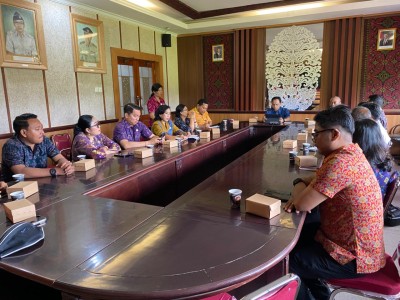 Perkuat Sinergitas, Bagian Hukum Kabupaten Karangasem Gelar Rapat Pengembangan JDIH
